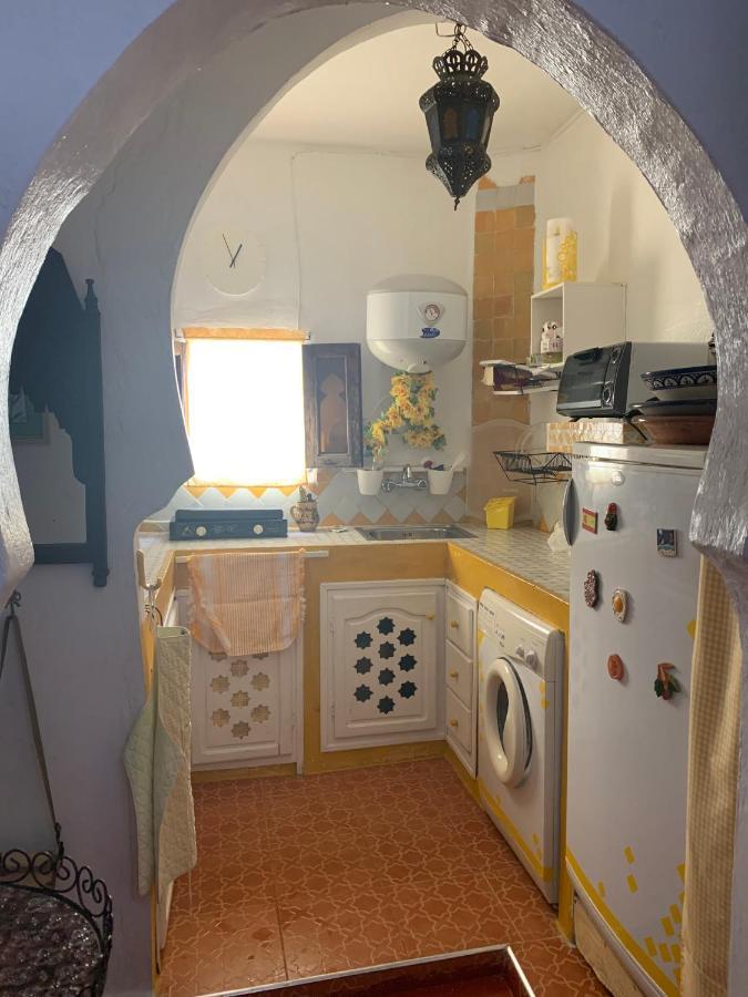 Hathor ,Casa Marroqui Con Dos Terrazas En La Medina Antigua , Ideal Parejas!! Wifi!! Asilah Exterior foto