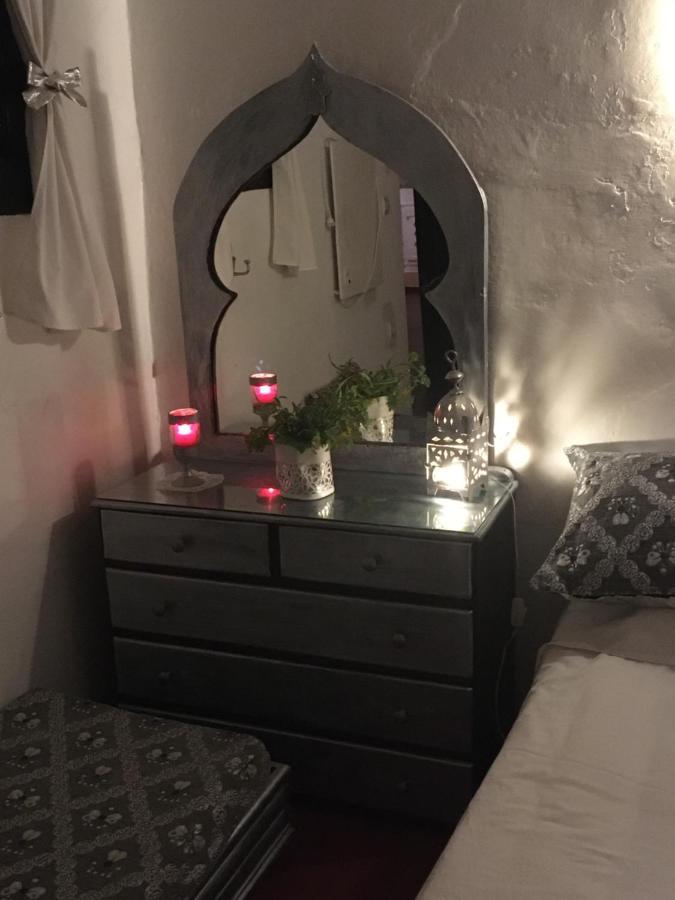 Hathor ,Casa Marroqui Con Dos Terrazas En La Medina Antigua , Ideal Parejas!! Wifi!! Asilah Exterior foto